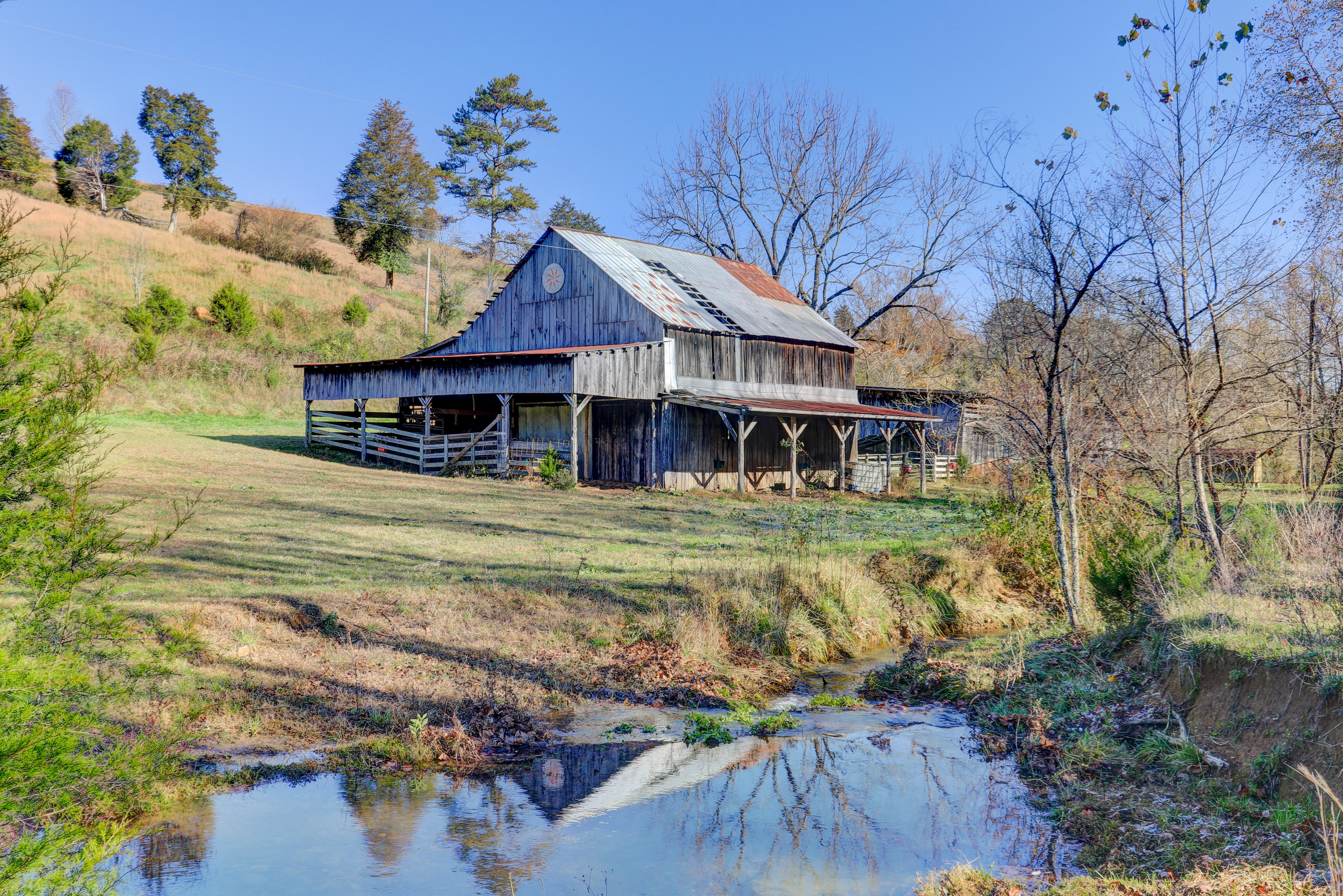 640 Hogskin Road Washburn, TN 37888 - Photo 10 of 22 Positive Perceptions-32