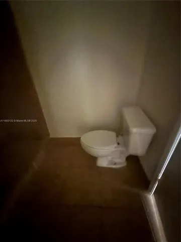 $2,000 | 6296 Northwest 186th Street, Unit 106, Hialeah, FL 33015