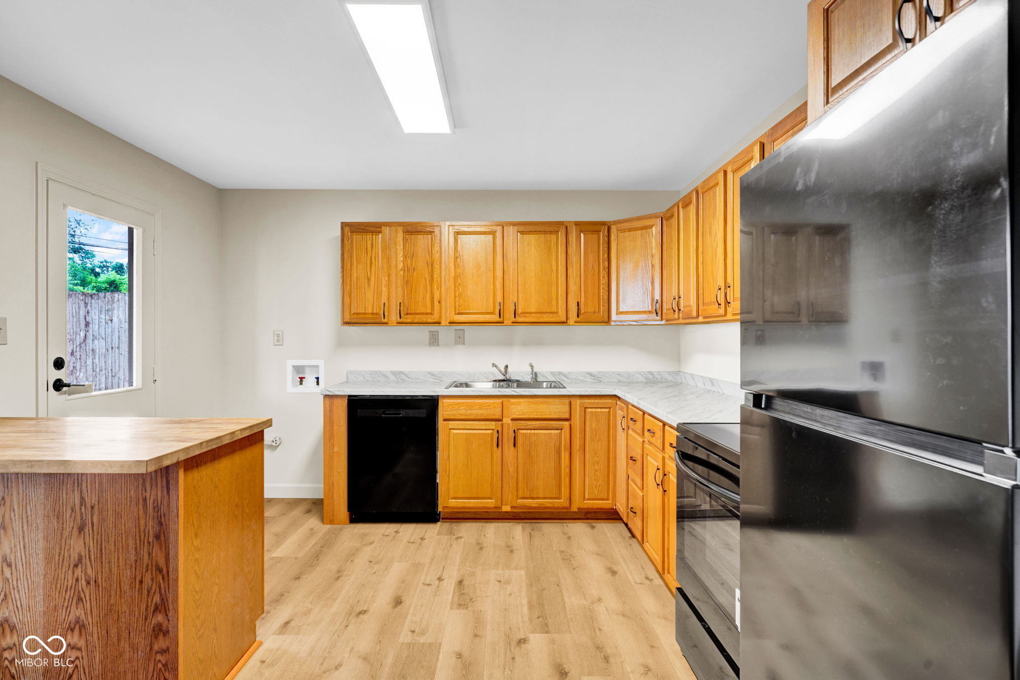 3050 Lucas Way Columbus, IN 47203 - Photo 7 of 24