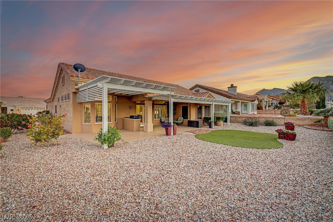 9904 Villa Ridge Drive Las Vegas, NV 89134 - Photo 6 of 35