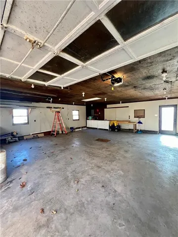 a view of parking area