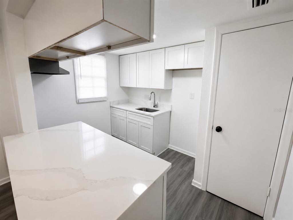 2789 L B McLeod Road, Unit D Orlando, FL 32805 - Photo 2 of 12