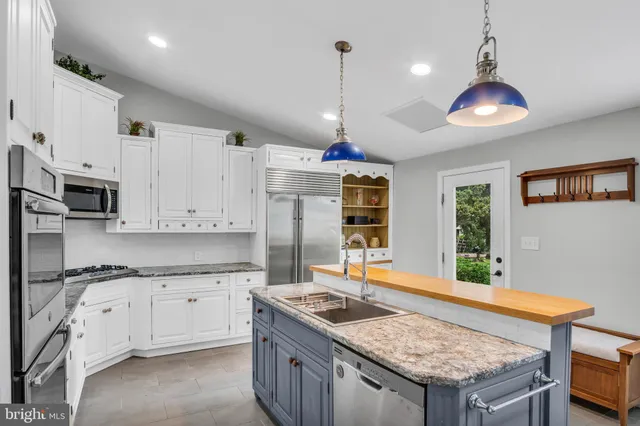 $519,900 | 520 West Caracas Avenue, Hershey, PA 17033