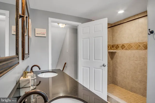 $519,900 | 520 West Caracas Avenue, Hershey, PA 17033