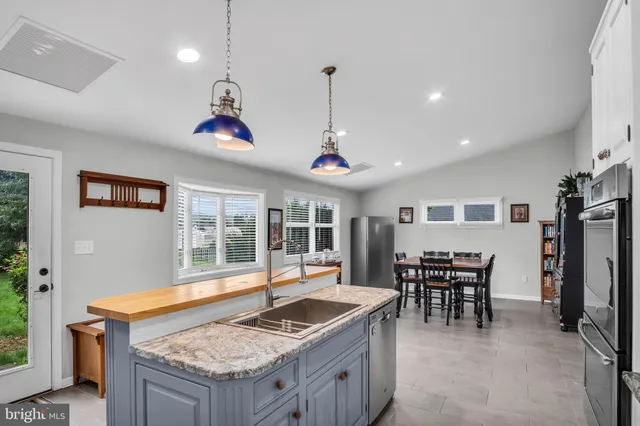 $519,900 | 520 West Caracas Avenue, Hershey, PA 17033