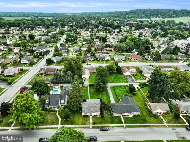 $519,900 | 520 West Caracas Avenue, Hershey, PA 17033