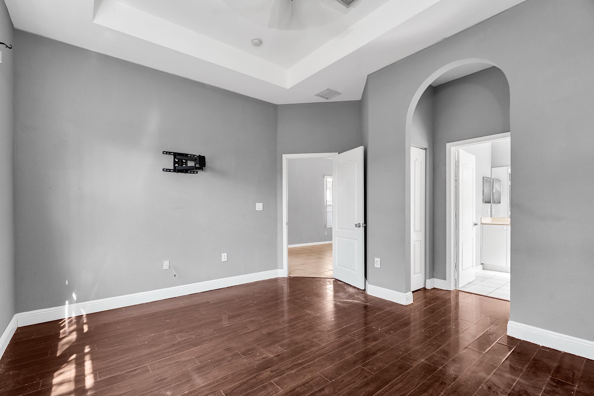 2302 Northeast 37th Road Homestead, FL 33033 - Photo 22 of 43 2302 - 024