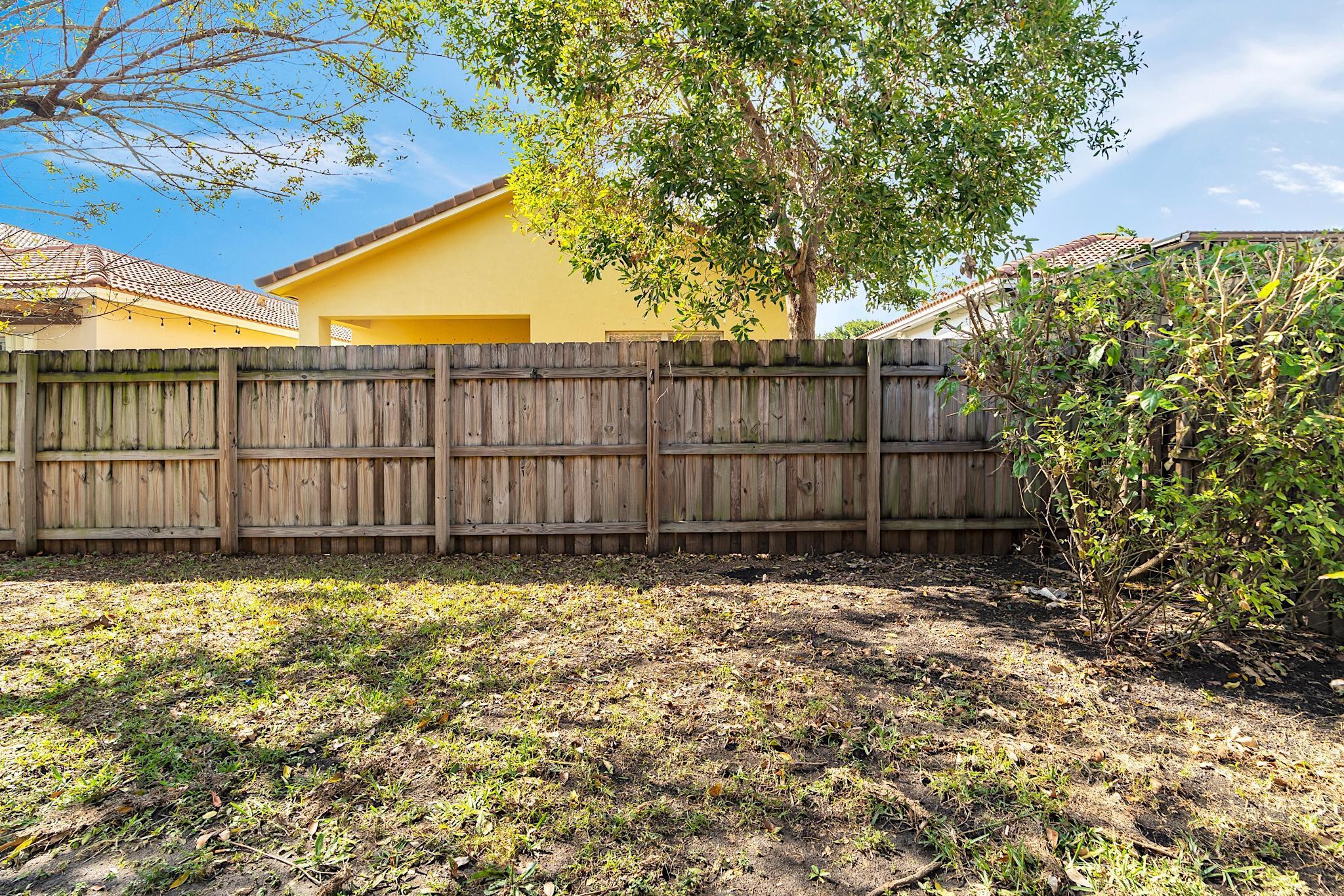 2302 Northeast 37th Road Homestead, FL 33033 - Photo 37 of 43 2302 - 039