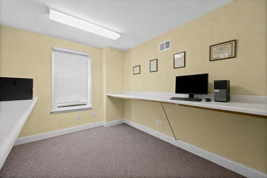 1530 Woodstock Road Roswell, GA 30075 - Photo 38 of 59