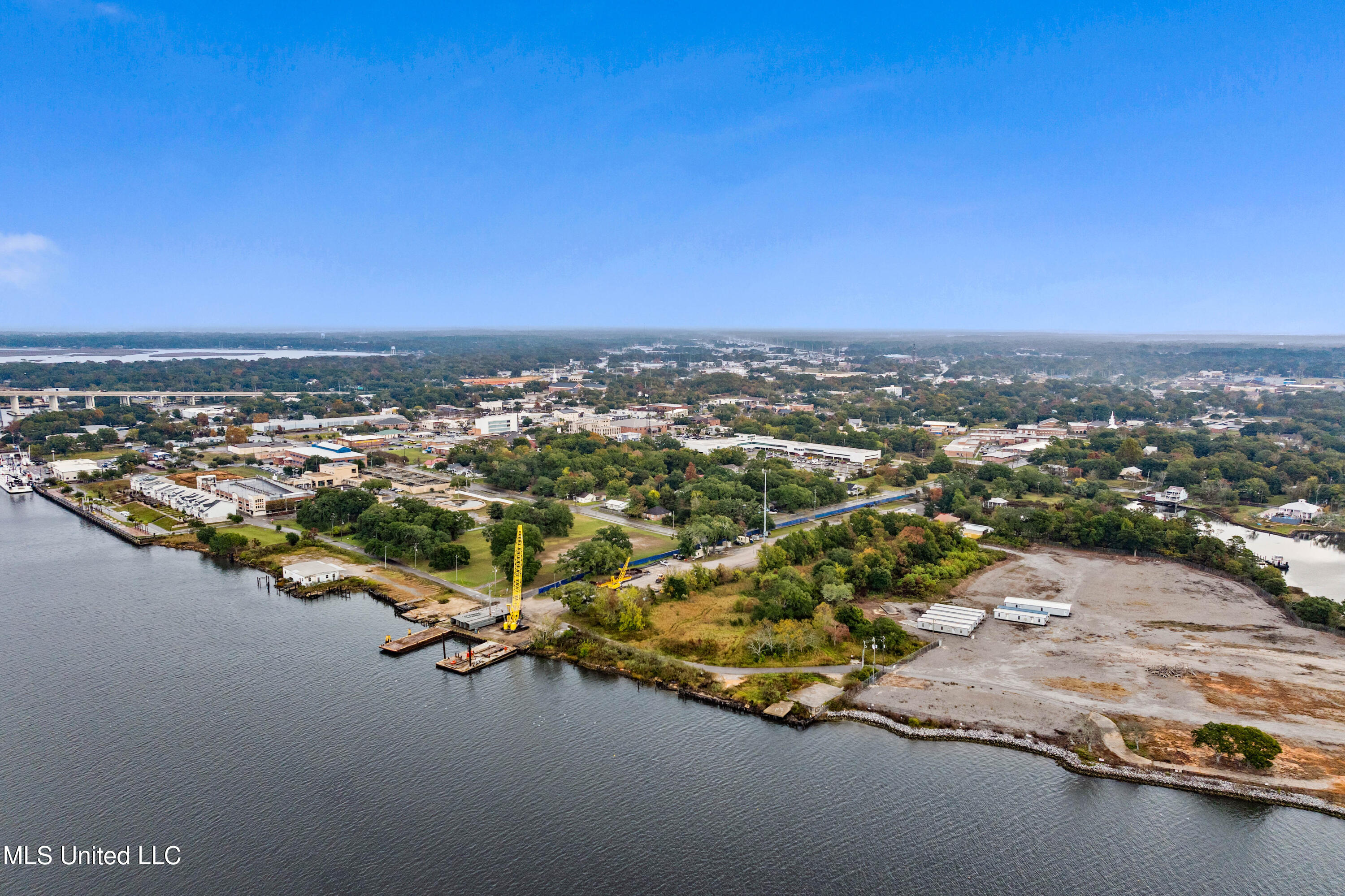 07-2806 Front St-107