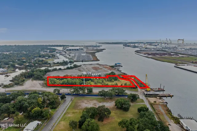 $1,500,000 | Front Street, Pascagoula, MS 39567