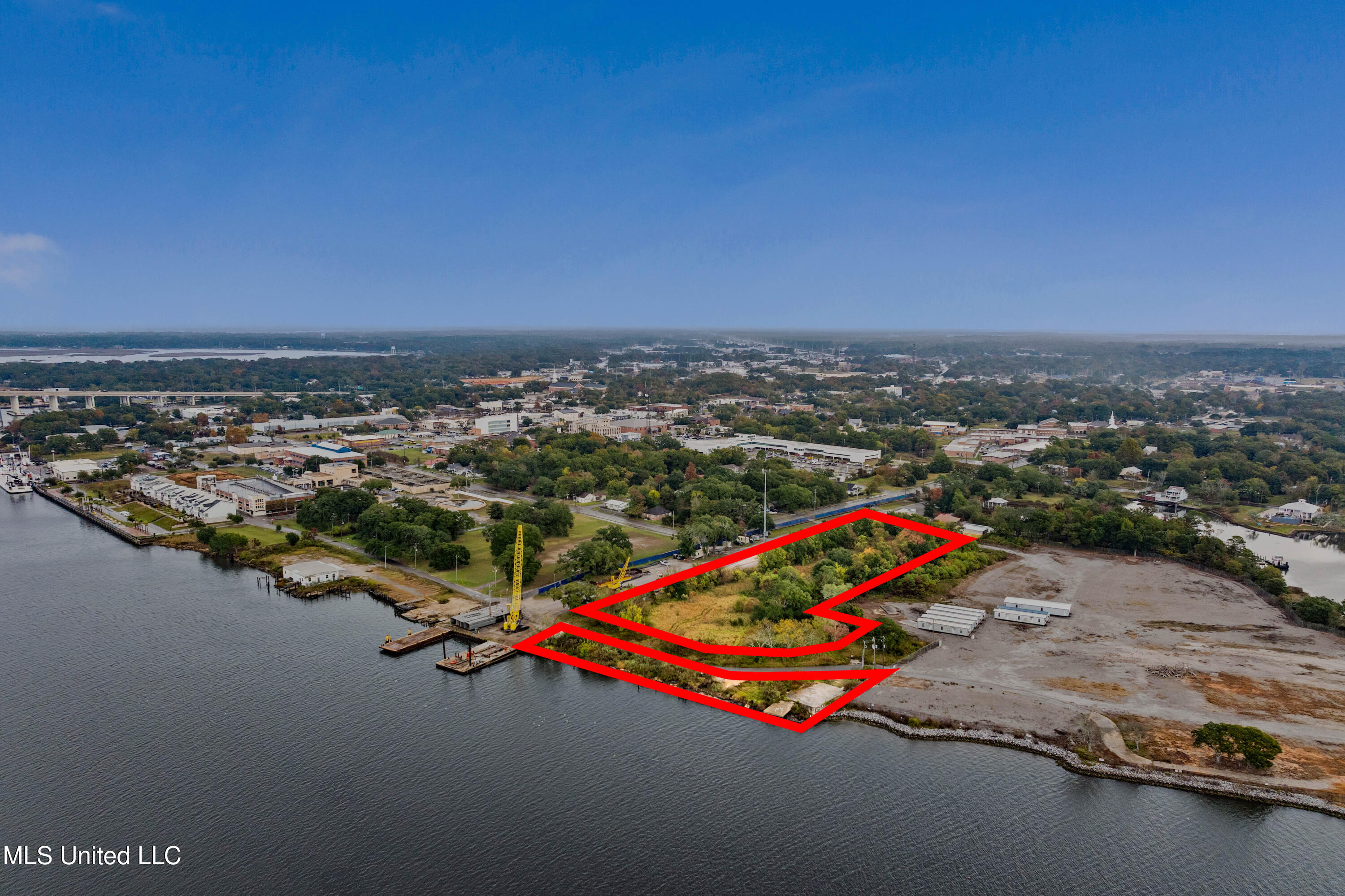 Front Street Pascagoula, MS 39567 - Photo 2 of 13 06-2806 Front St-106