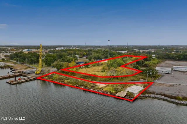 $1,500,000 | Front Street, Pascagoula, MS 39567