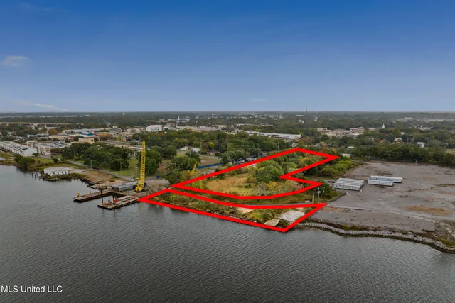 $1,500,000 | Front Street, Pascagoula, MS 39567