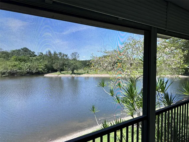 $237,000 | 2526 Carambola Circle North, Unit 1821, Coconut Creek, FL 33066