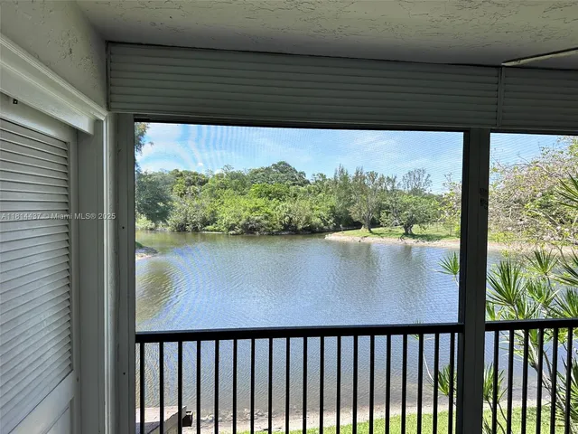 $237,000 | 2526 Carambola Circle North, Unit 1821, Coconut Creek, FL 33066