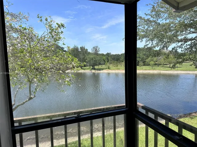 $237,000 | 2526 Carambola Circle North, Unit 1821, Coconut Creek, FL 33066