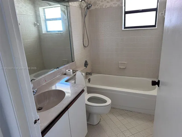 $237,000 | 2526 Carambola Circle North, Unit 1821, Coconut Creek, FL 33066