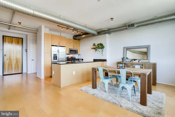$3,450 | 3800 Langston Boulevard, Unit 202, Arlington, VA 22207