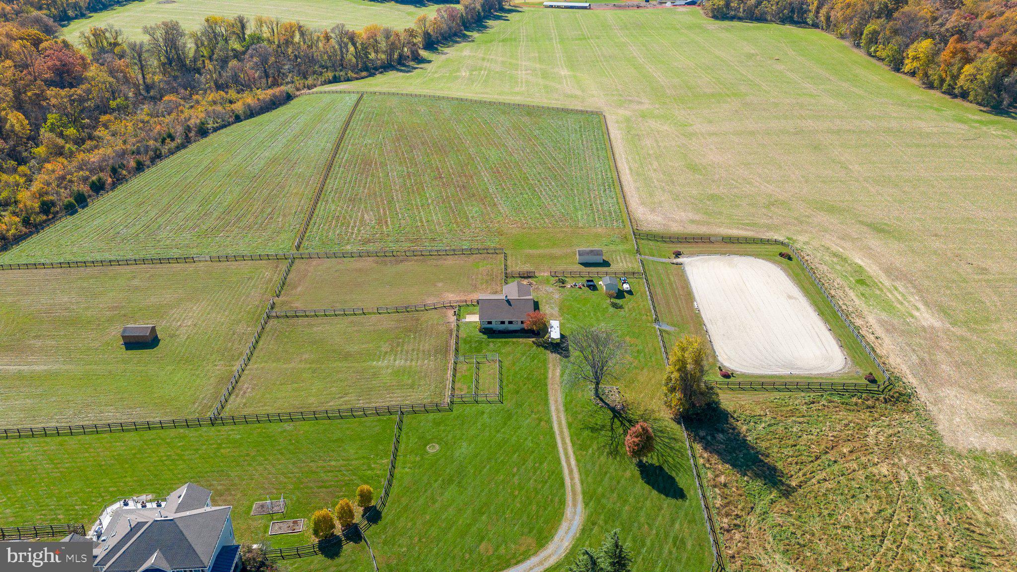 4104 Brookeville Road Olney, MD 20832 - Photo 3 of 102