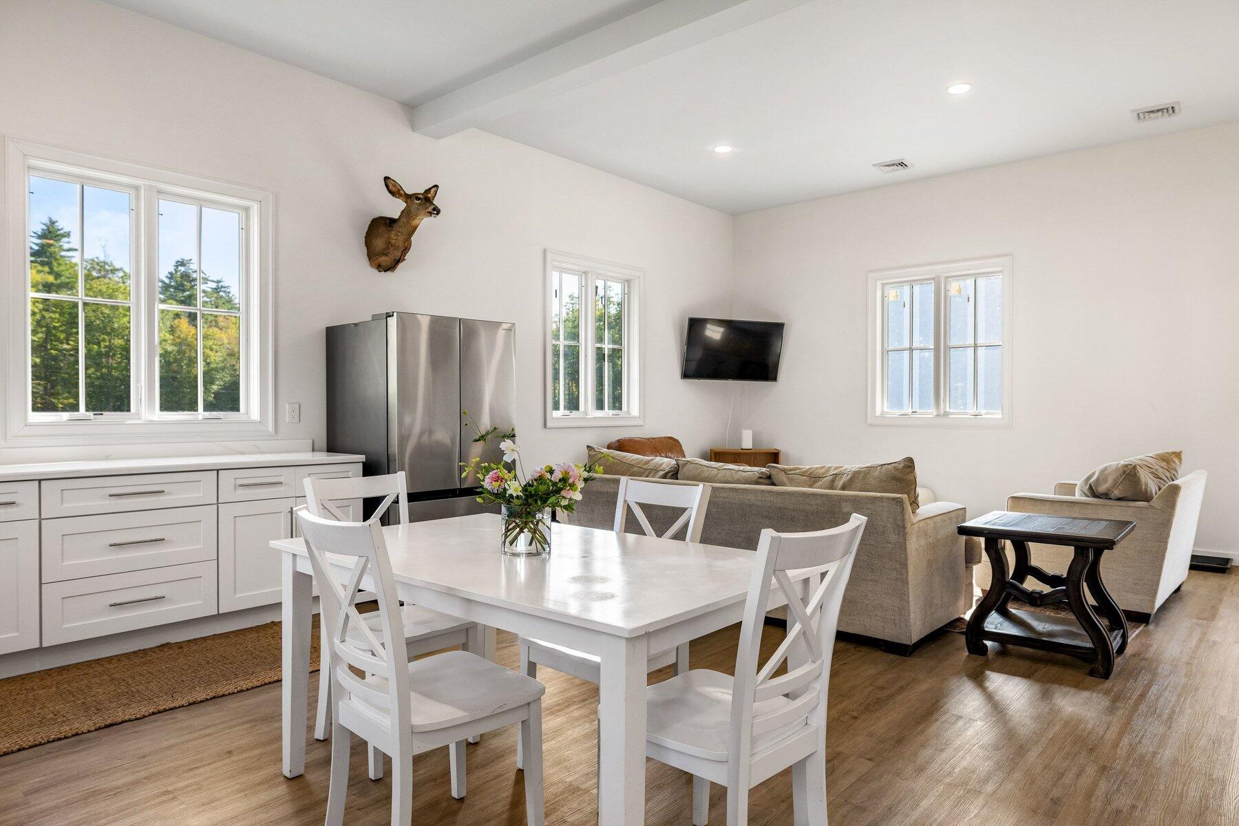 717 River Road Eliot, ME 03903 - Photo 18 of 38 17
