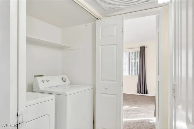 $1,295 | 5026 South Rainbow Boulevard, Unit 201, Las Vegas, NV 89118