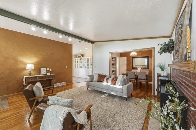 502 North Main Street Bountiful, UT 84010 - Photo 7 of 37