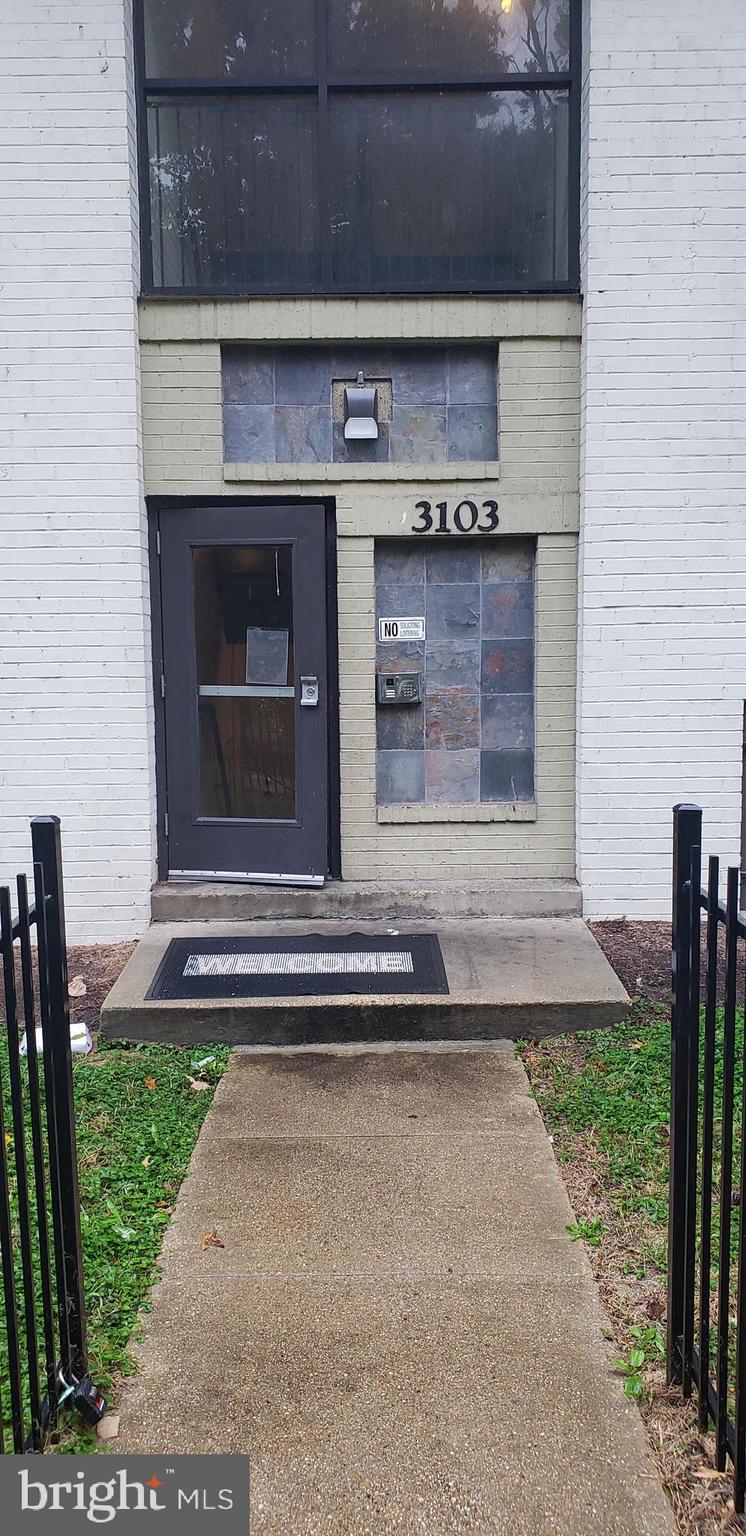 3103 Naylor Road Southeast, Unit 301 Washington, DC 20020 - Photo 1 of 12 Gallery Image 1