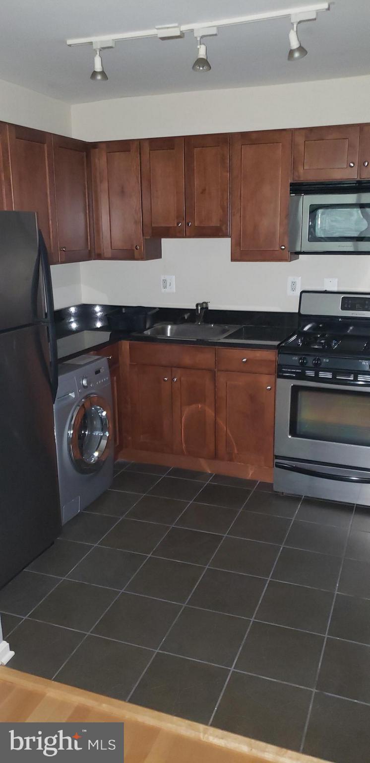 3103 Naylor Road Southeast, Unit 301 Washington, DC 20020 - Photo 6 of 12 Gallery Image 6