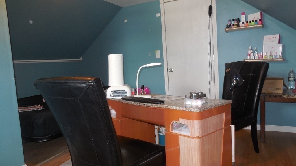 563 Springfield Street Chicopee, MA 01013 - Photo 16 of 21
