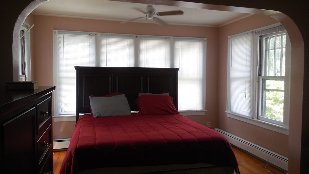 563 Springfield Street Chicopee, MA 01013 - Photo 5 of 21