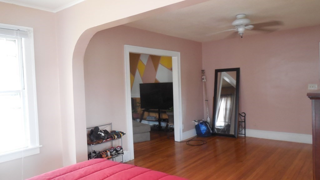 563 Springfield Street Chicopee, MA 01013 - Photo 6 of 21