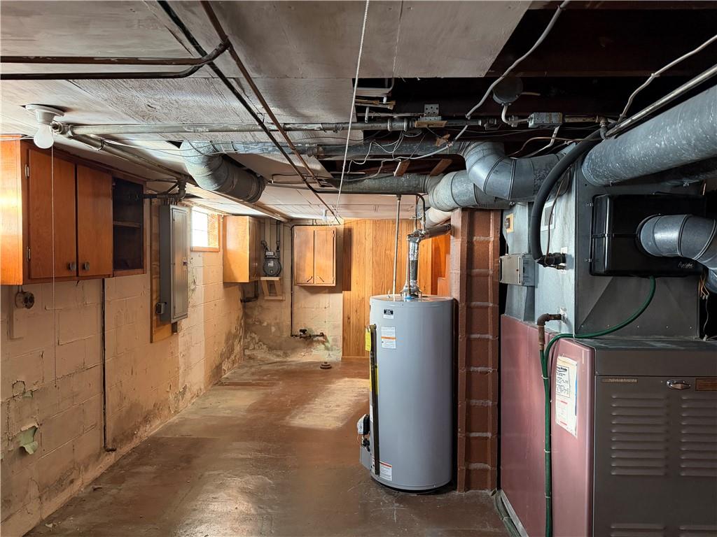 508 Tamplin Street Sharon, PA 16146 - Photo 26 of 29 a view of storage and utility room