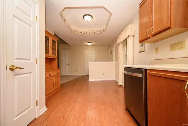 $199,900 | 1221 North Saybrook Lane, Muncie, IN 47304