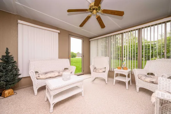 $199,900 | 1221 North Saybrook Lane, Muncie, IN 47304