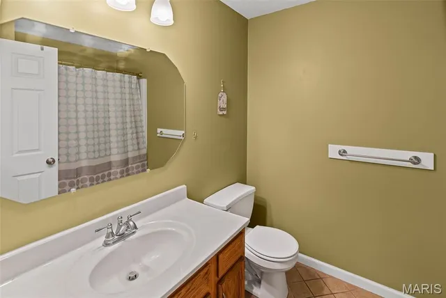 $270,000 | 7803 Jarret Lane, Godfrey, IL 62035