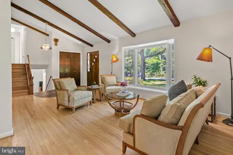 $525,000 | 1123 Chinaberry Lane, Crownsville, MD 21032