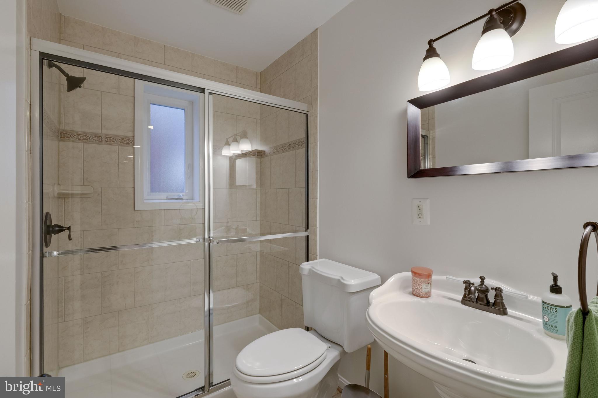 2407 Eccleston Street Silver Spring, MD 20902 - Photo 13 of 31 Main Level Bathroom