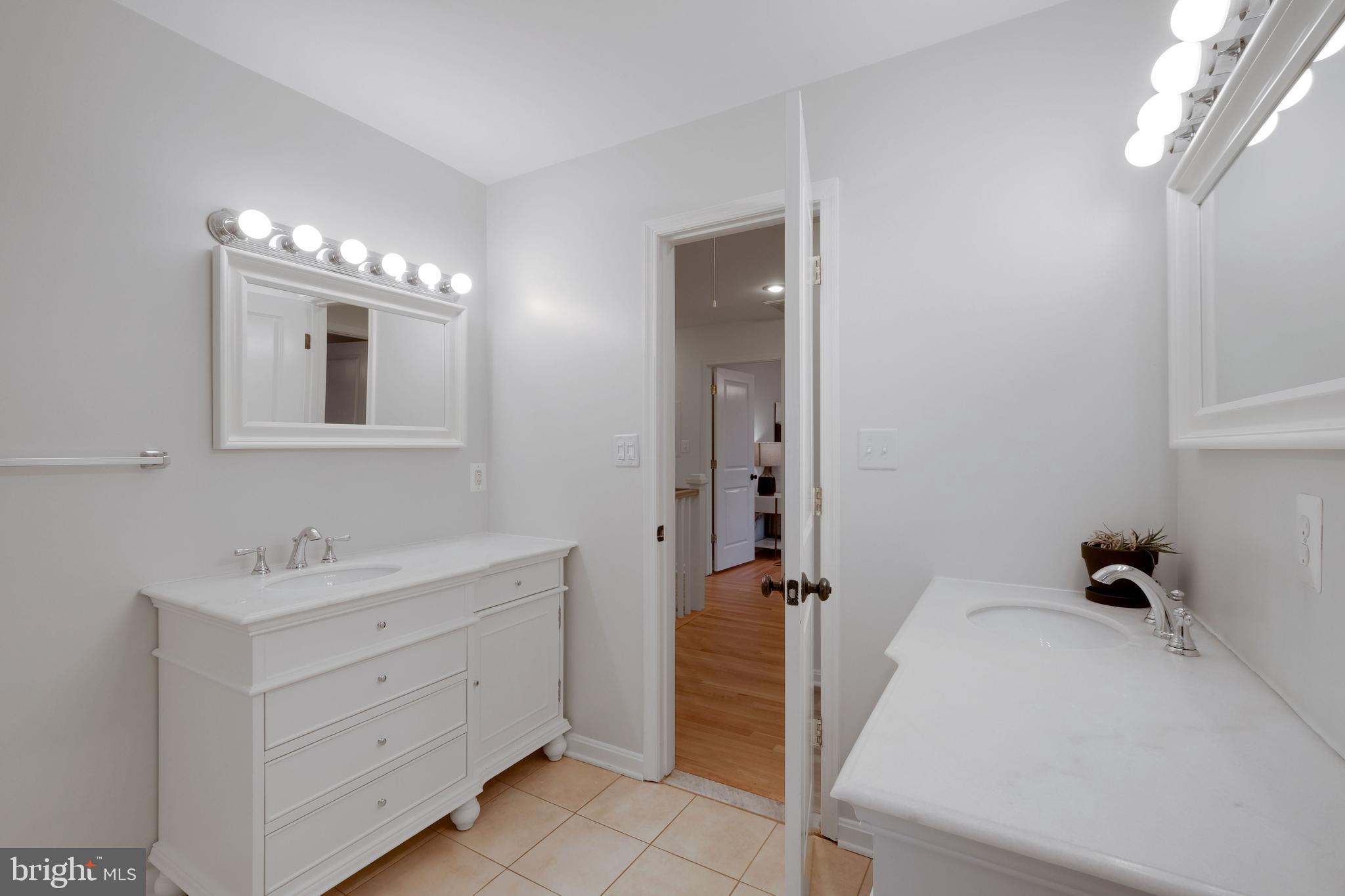 2407 Eccleston Street Silver Spring, MD 20902 - Photo 22 of 31 Upper Level Bathroom