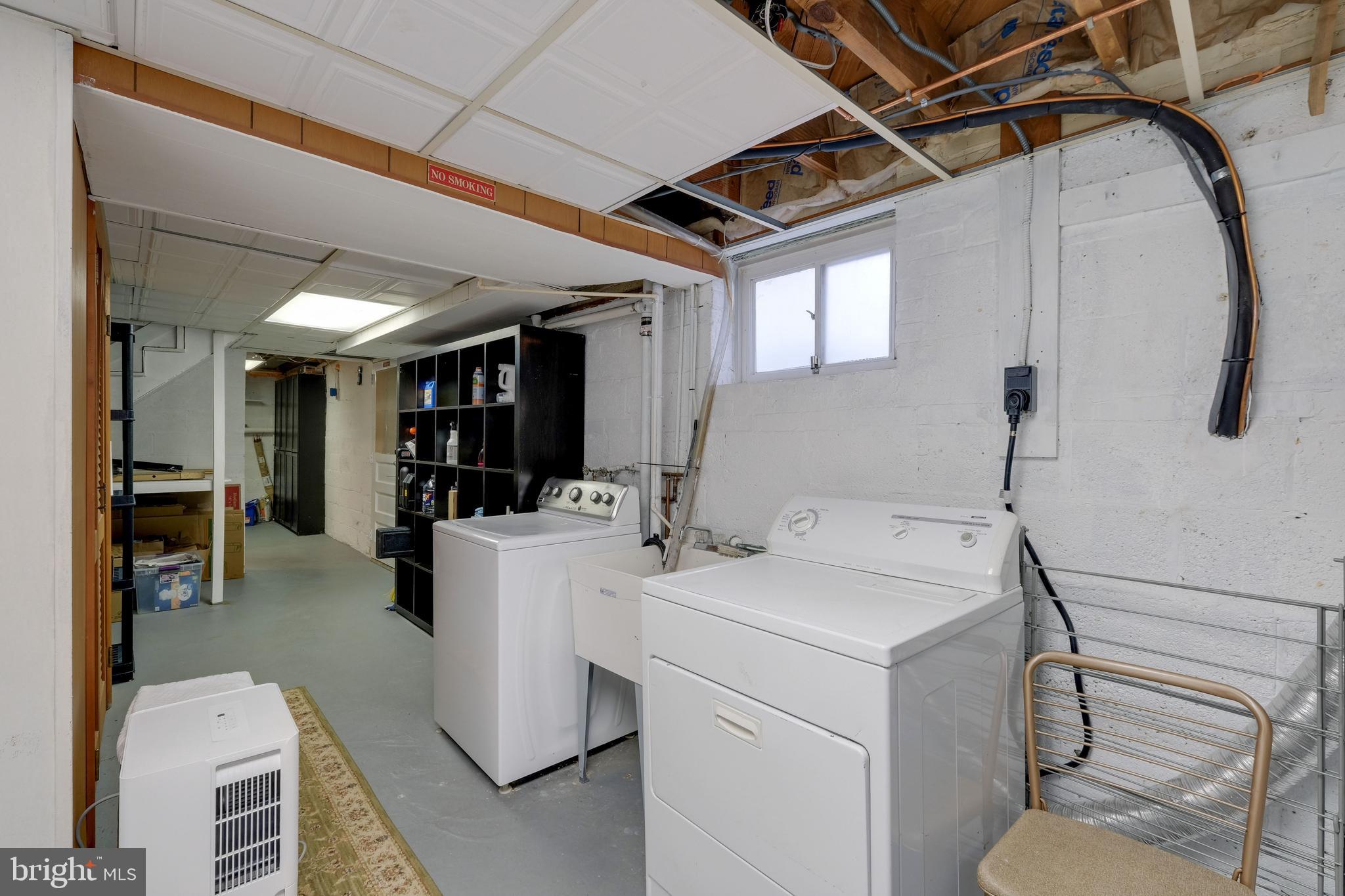 2407 Eccleston Street Silver Spring, MD 20902 - Photo 27 of 31 Laundry
