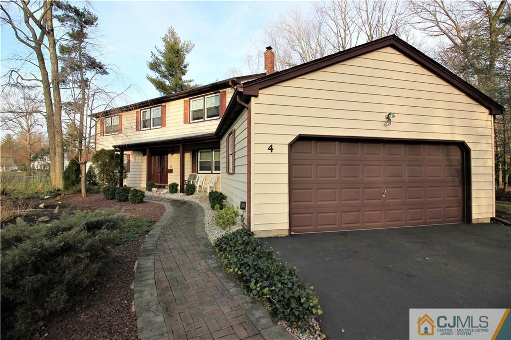 4 Falcon Road East Brunswick, NJ 08816 - Photo 2 of 25 Gallery Image 2