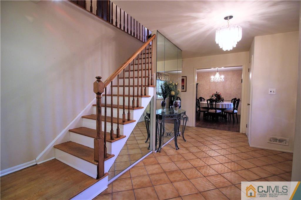 4 Falcon Road East Brunswick, NJ 08816 - Photo 3 of 25 Gallery Image 3