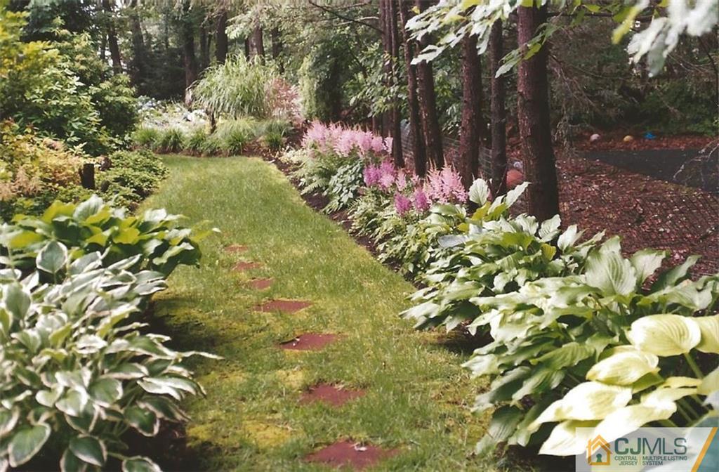 4 Falcon Road East Brunswick, NJ 08816 - Photo 25 of 25 Gallery Image 25