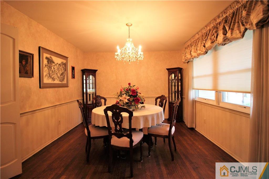 4 Falcon Road East Brunswick, NJ 08816 - Photo 6 of 25 Gallery Image 6