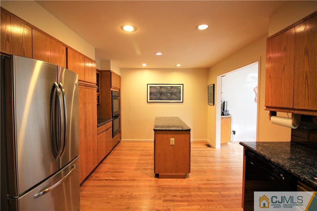 4 Falcon Road East Brunswick, NJ 08816 - Photo 9 of 25 Gallery Image 9
