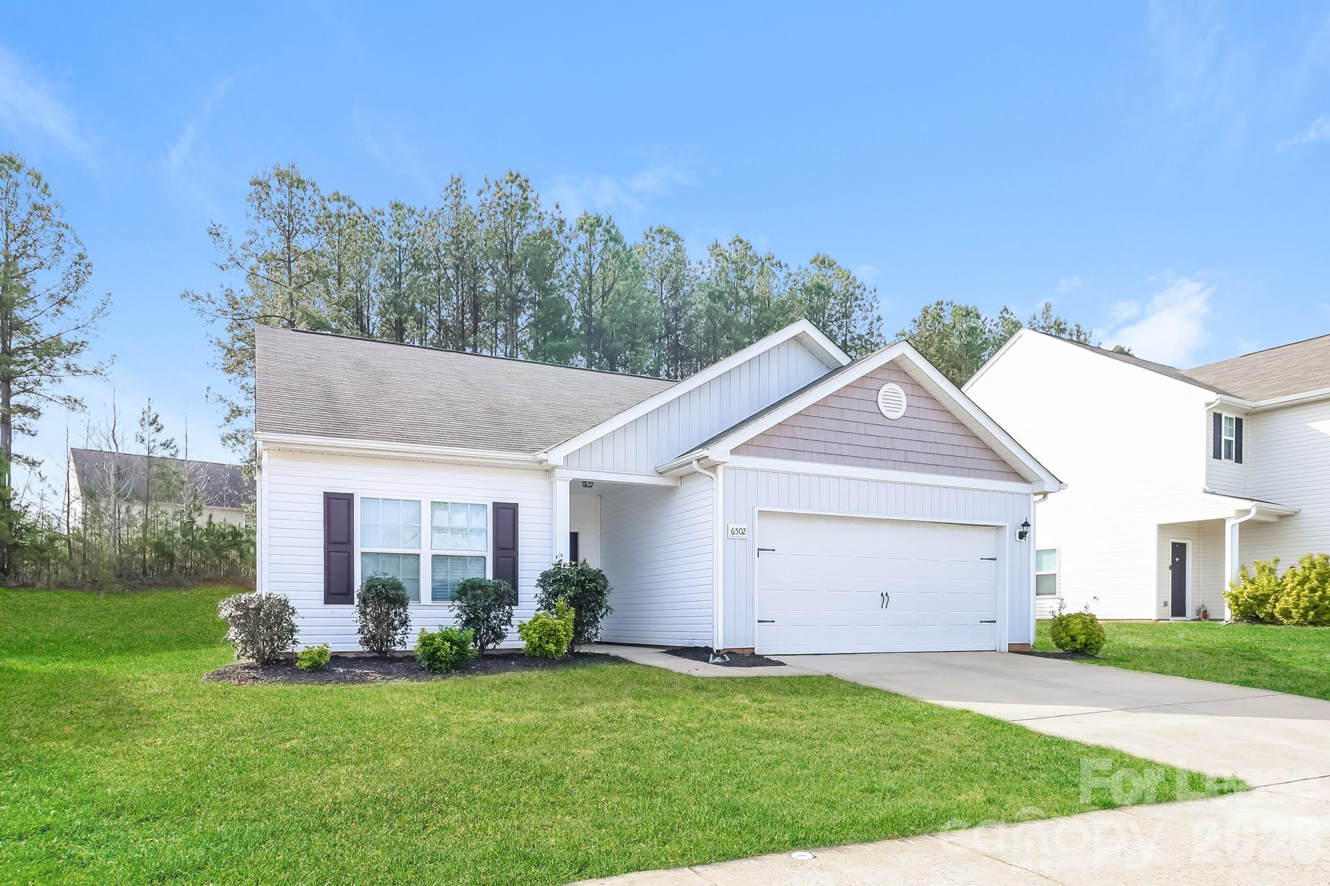 6502 Jerimoth Charlotte, NC 28215 - Photo 2 of 15