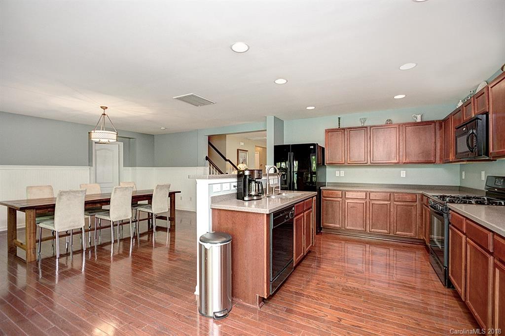 9341 Seamill Road Charlotte, NC 28278 - Photo 5 of 25
