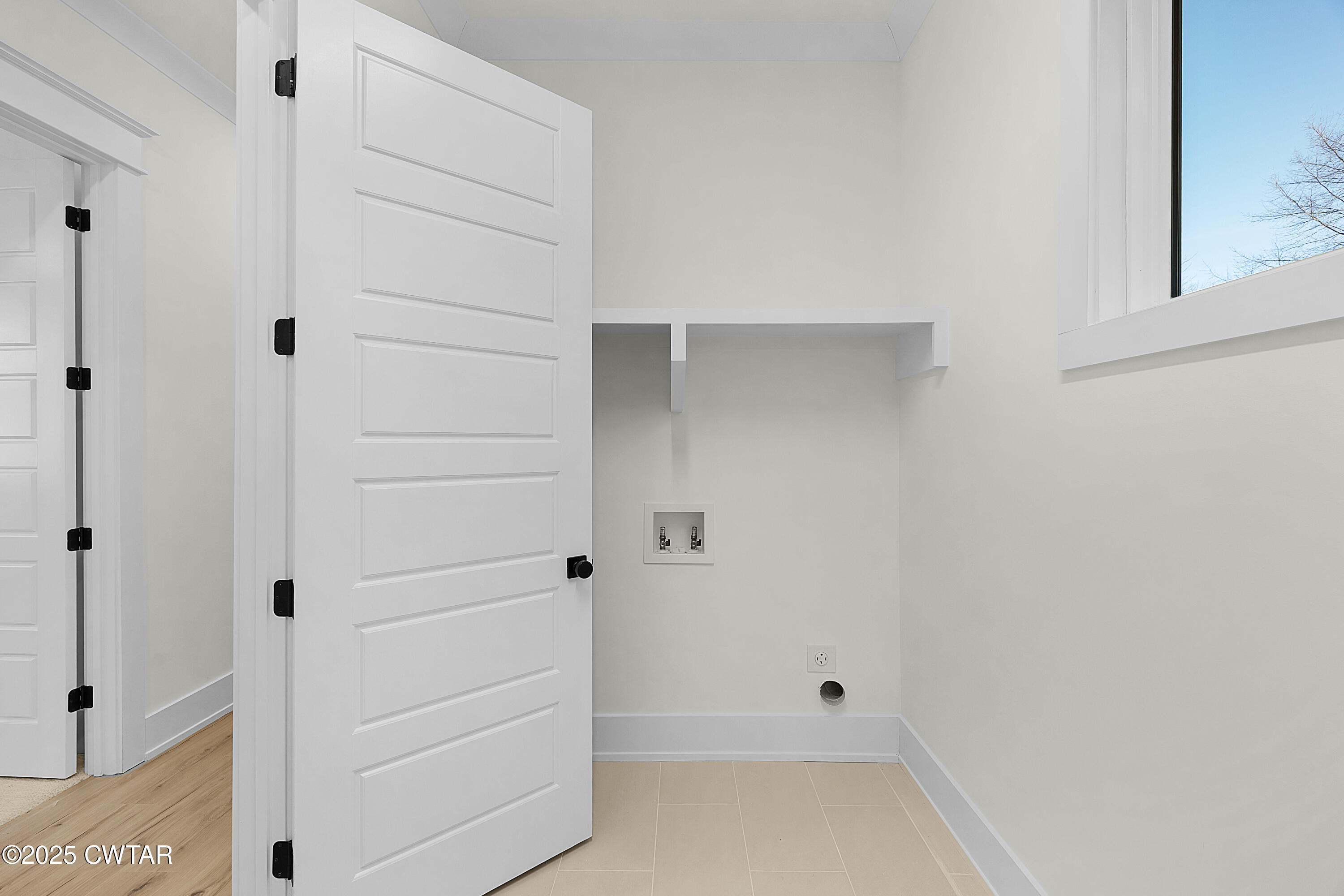 219 Clay Street Jackson, TN 38301 - Photo 13 of 25 a view of walk in closet