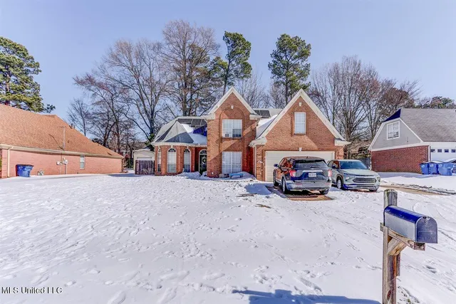 $335,000 | 5956 Eagleston Drive, Olive Branch, MS 38654