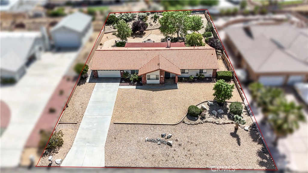 16319 Kasota Road Apple Valley, CA 92307 - Photo 5 of 28
